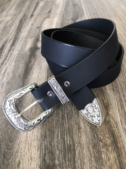 Leather Belt with Antique Silver Western Floral Buckle Set (1.5-inch width)