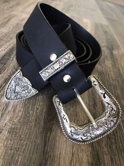 Leather Belt with Antique Silver Western Floral Buckle Set (1.5-inch width)