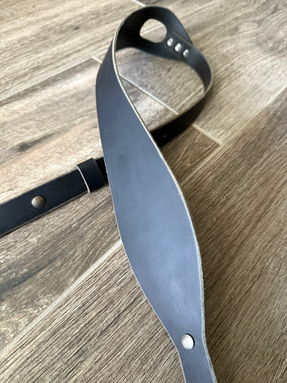 Thumbhole Rifle Sling in Water Buffalo